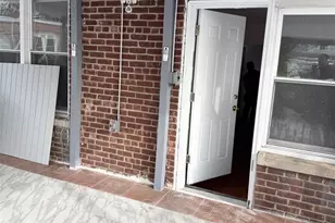 87-62 Little Neck Pkwy, Floral Park, NY 11001 - Photo 10