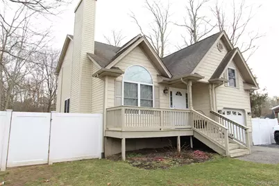 275 Railroad Avenue, Center Moriches, NY 11934 - Photo 1