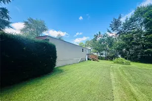 3 Ford Ln, Poughquag, NY 12570 - Photo 2