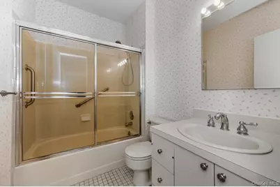 100 Daly Boulevard #2803, Oceanside, NY 11572 - Photo 12