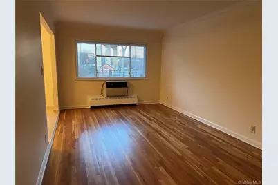 21-04 Hoyt Avenue S #2nd Floor, Astoria, NY 11102 - Photo 2