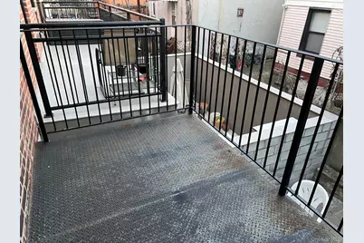 21-04 Hoyt Avenue S #2nd Floor, Astoria, NY 11102 - Photo 16