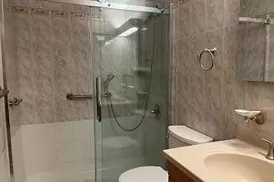 21-04 Hoyt Ave S, Astoria, NY 11102 - Photo 14