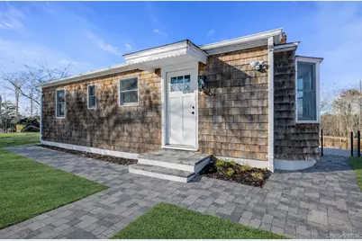 33 Oceanview Road, Hampton Bays, NY 11946 - Photo 1