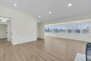 33 Oceanview Rd, Hampton Bays, NY 11946 - Photo 8