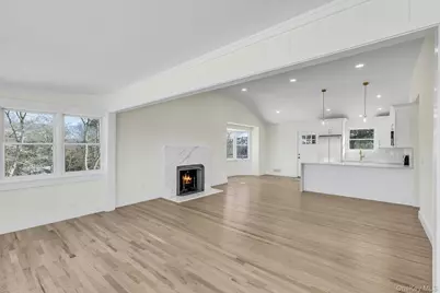 33 Oceanview Road, Hampton Bays, NY 11946 - Photo 12