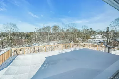 33 Oceanview Road, Hampton Bays, NY 11946 - Photo 24