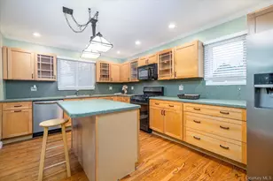 125 Wilson St, East Rockaway, NY 11518 - Photo 14