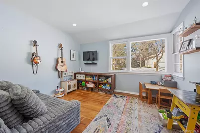 124 Hillandale Drive, New Rochelle, NY 10804 - Photo 8