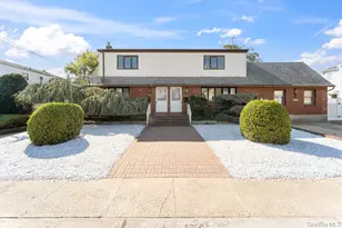 376 Hunnewell Ave, Elmont, NY 11003 - Photo 26