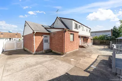 376 Hunnewell Avenue, Elmont, NY 11003 - Photo 22