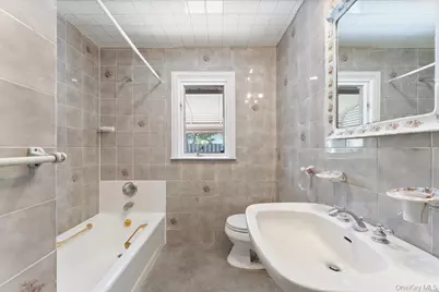 376 Hunnewell Avenue, Elmont, NY 11003 - Photo 6