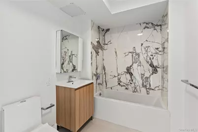 10 Lyon Place #301/3B, White Plains, NY 10601 - Photo 8