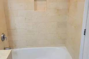 143-20 Hoover Ave, Briarwood, NY 11435 - Photo 16