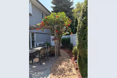 1993 Lowell Lane, Merrick, NY 11566 - Photo 28