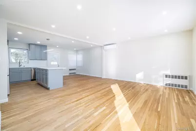 29 West Avenue, Hicksville, NY 11801 - Photo 16