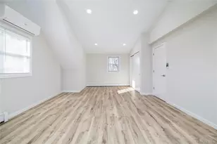 29 West Ave, Hicksville, NY 11801 - Photo 10