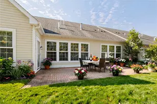 39 Kimberly Dr, Westhampton, NY 11977 - Photo 18