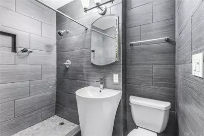 155 W 106th Street #1A, New York, NY 10025 - Photo 6