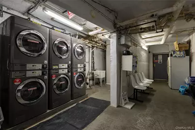 155 W 106th Street #1A, New York, NY 10025 - Photo 8