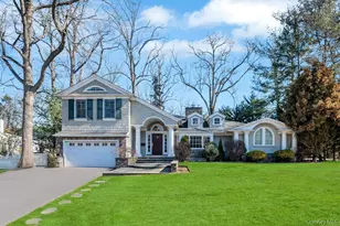 3 School House Ln, Great Neck, NY 11020 - Photo 2