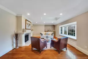 3 School House Ln, Great Neck, NY 11020 - Photo 4