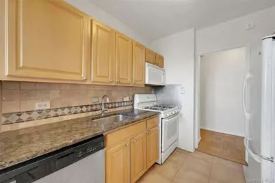 5500 Fieldston Road #7EE, Bronx, NY 10471 - Photo 10