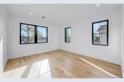 2386 Marlboro Street, East Meadow, NY 11554 - Photo 42