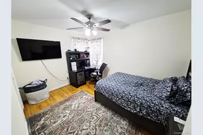 225 E Mineola Avenue, Valley Stream, NY 11580 - Photo 16