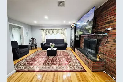 225 E Mineola Avenue, Valley Stream, NY 11580 - Photo 8