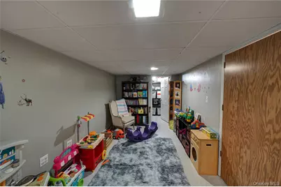 221 Young Street, West Babylon, NY 11704 - Photo 24