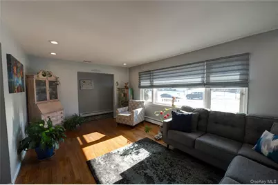 221 Young Street, West Babylon, NY 11704 - Photo 8