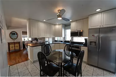 221 Young Street, West Babylon, NY 11704 - Photo 16