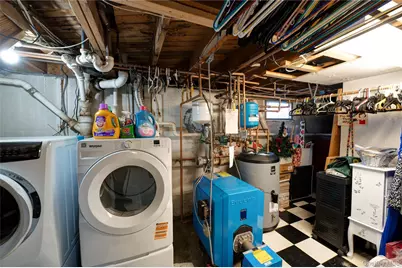 221 Young Street, West Babylon, NY 11704 - Photo 22