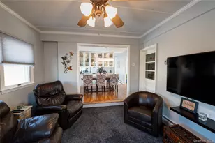 221 Young St, West Babylon, NY 11704 - Photo 12