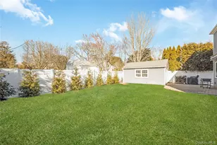 36 Wingam Dr, Islip, NY 11751 - Photo 28