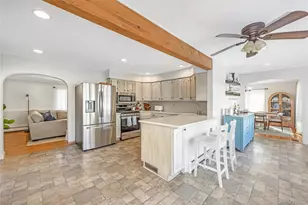 36 Wingam Dr, Islip, NY 11751 - Photo 2