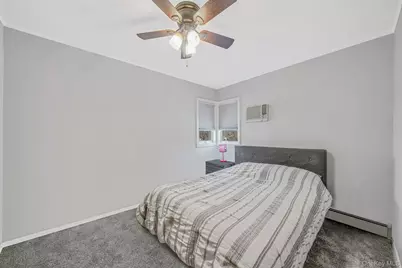 132 Gladstone Avenue, West Islip, NY 11795 - Photo 30