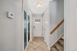 132 Gladstone Ave, West Islip, NY 11795 - Photo 14