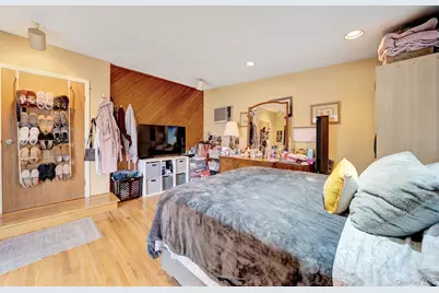 2176 6th Street, East Meadow, NY 11554 - Photo 14