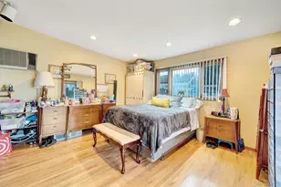 2176 6th St, East Meadow, NY 11554 - Photo 12