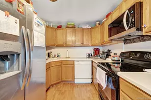 2176 6th St, East Meadow, NY 11554 - Photo 8