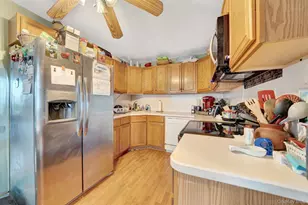 2176 6th St, East Meadow, NY 11554 - Photo 10