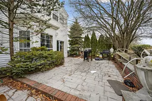 27 Hamlet Dr, Commack, NY 11725 - Photo 28
