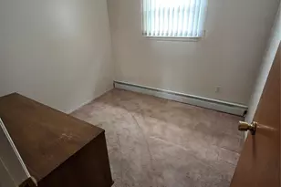 715 McCall Ave, West Islip, NY 11795 - Photo 14