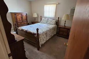 715 McCall Ave, West Islip, NY 11795 - Photo 10