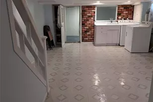 32-27 202nd St, Bayside, NY 11361 - Photo 20