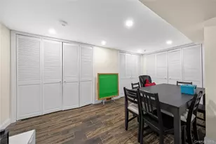 98 Birchwood Park Dr, Jericho, NY 11753 - Photo 34