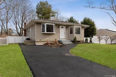 5 Ashland Street, Mount Sinai, NY 11766 - Photo 2