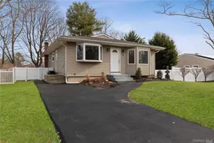 5 Ashland St, Mount Sinai, NY 11766 - Photo 2